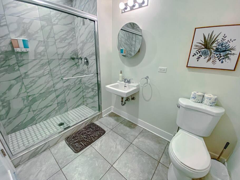 Chic & Central 3Br Oasis With Optional Parking Near Uic, Roosevelt Station & Chicago'S Top Attractions Exterior photo